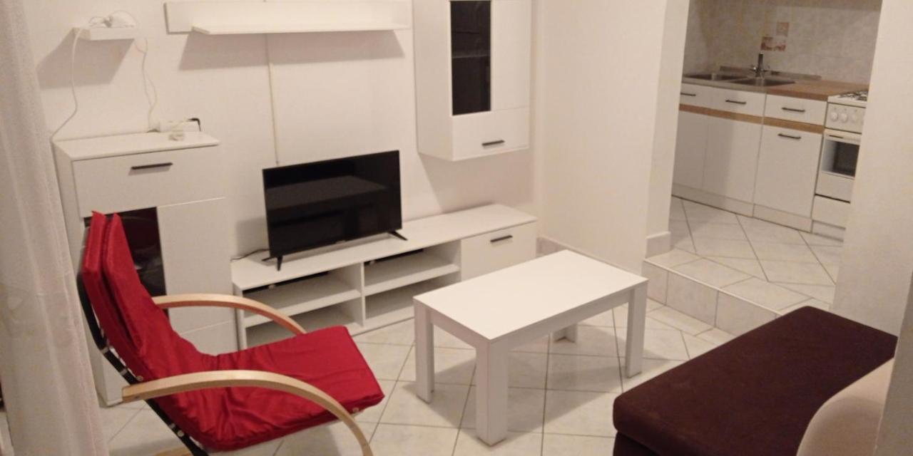 Apartments Tatjana Martinšćica Eksteriør bilde