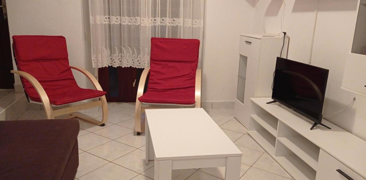 Apartments Tatjana Martinšćica Eksteriør bilde
